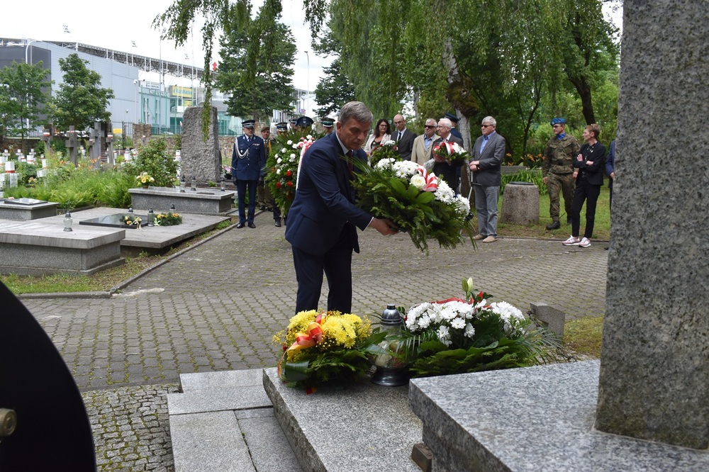Świętokrzyskie uroczystości w 84. rocznicę pierwszego masowego transportu więźniów do KL Auschwitz