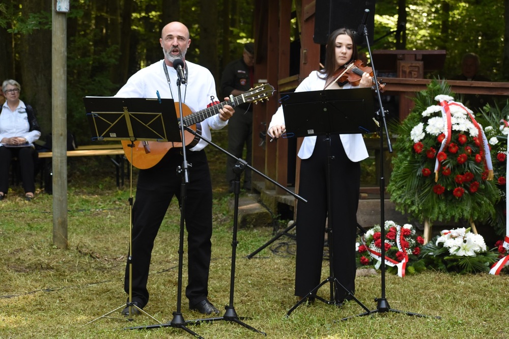 Wykus 2024 – uroczystości upamiętniające świętokrzyskich partyzantów. Fot. Dariusz Skrzyniarz (IPN)