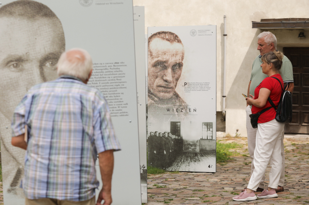 ystawa o Sergiuszu Piaseckim. Wernisaż na Świętym Krzyżu. Fot. Mikołaj Bujak (IPN)
