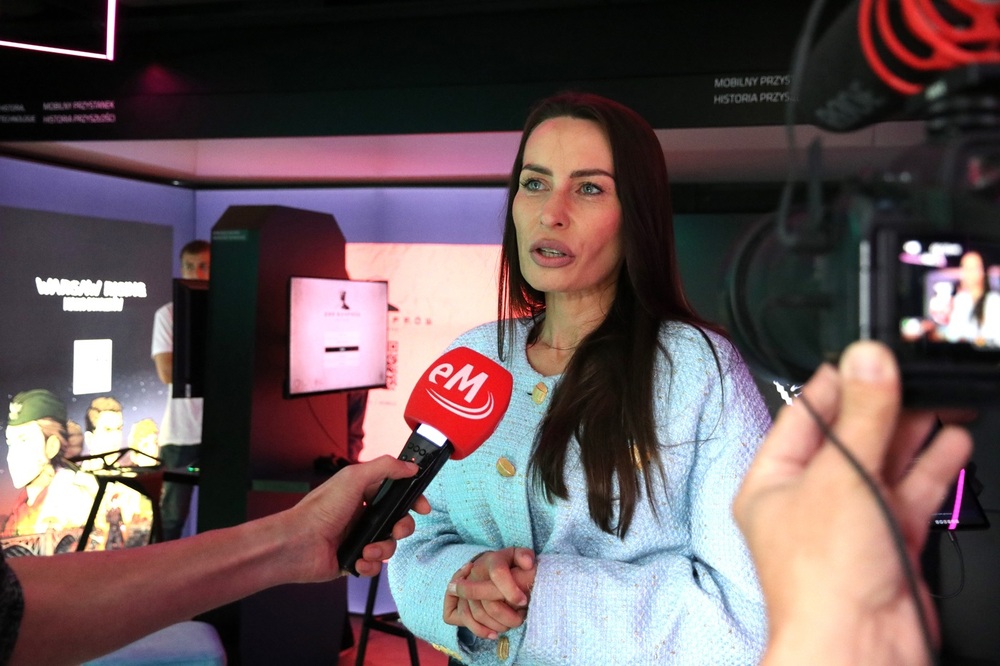 Mobilny Przystanek Historia Przyszłości już dostępny we Włoszczowie. Fot. Dariusz Skrzyniarz (IPN)