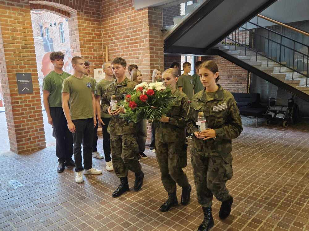Edukacyjny wyjazd do Muzeum Armii Krajowej w Krakowie dla kieleckiej młodzieży. Fot. dr Izabela Bożyk i Paweł Żołądek (IPN)
