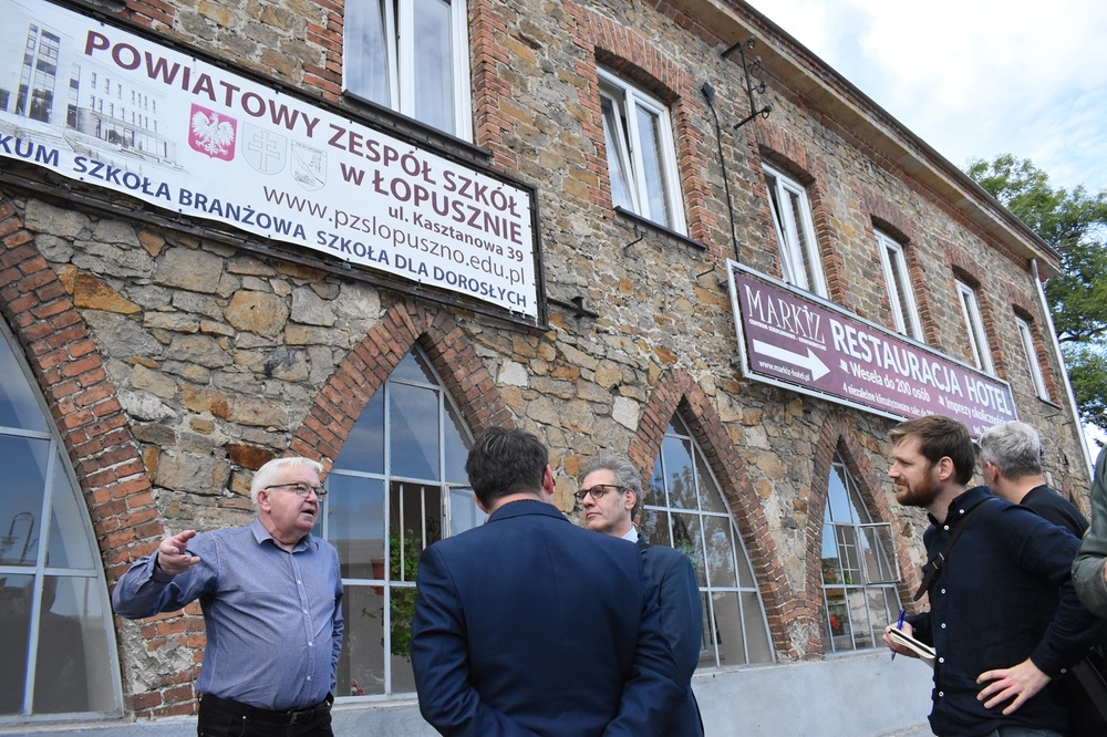 Austriacka delegacja na Kielecczyźnie. Fot. Dariusz Skrzyniarz (IPN)