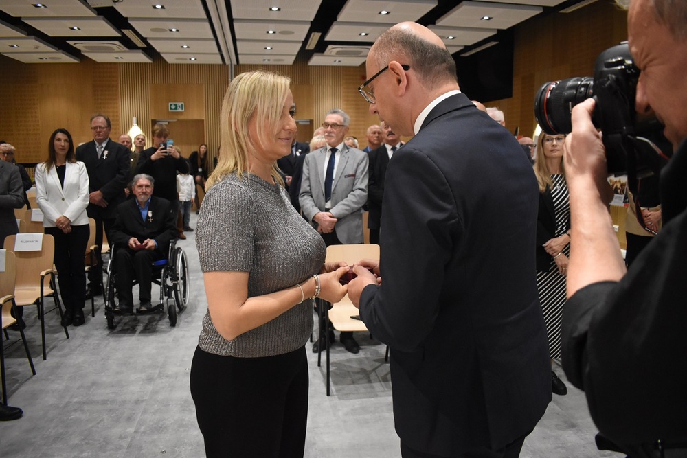 Uroczystość wręczenia Krzyży Wolności i Solidarności – Kielce, 18 października 2024. Fot. Dariusz Skrzyniarz (IPN)