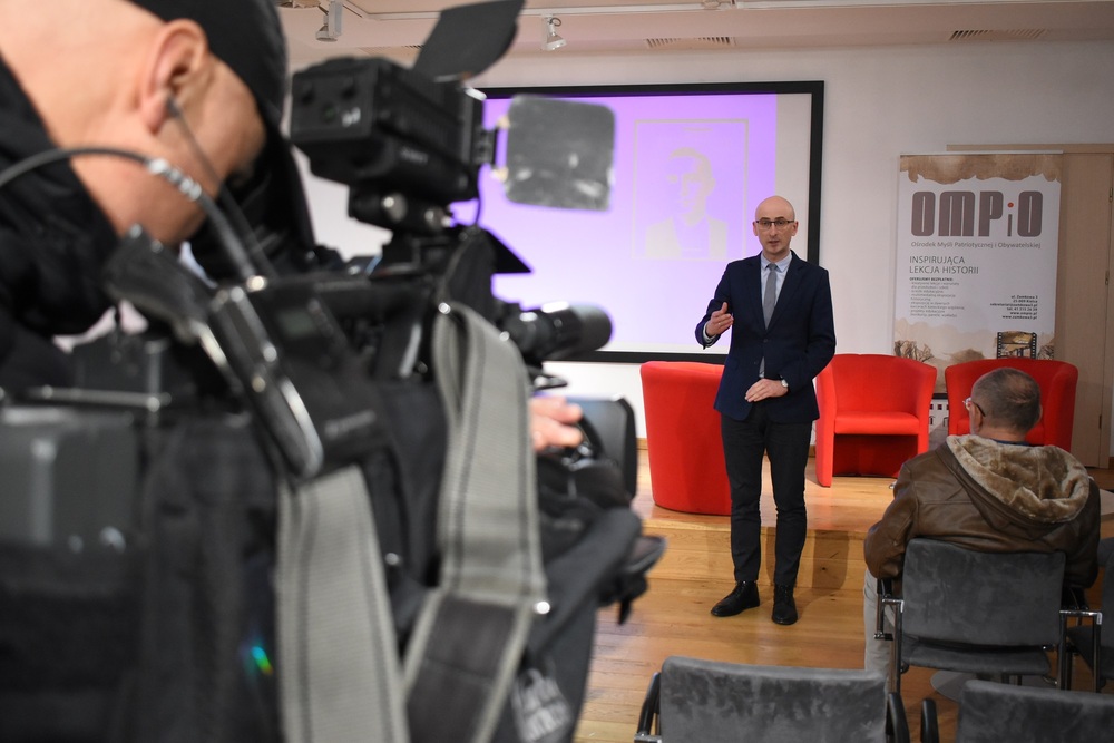 „Przerwane życiorysy…” – projekt społeczny Delegatury Instytutu Pamięci Narodowej w Kielcach oraz Ośrodka Myśli Patriotycznej i Obywatelskiej w Kielcach