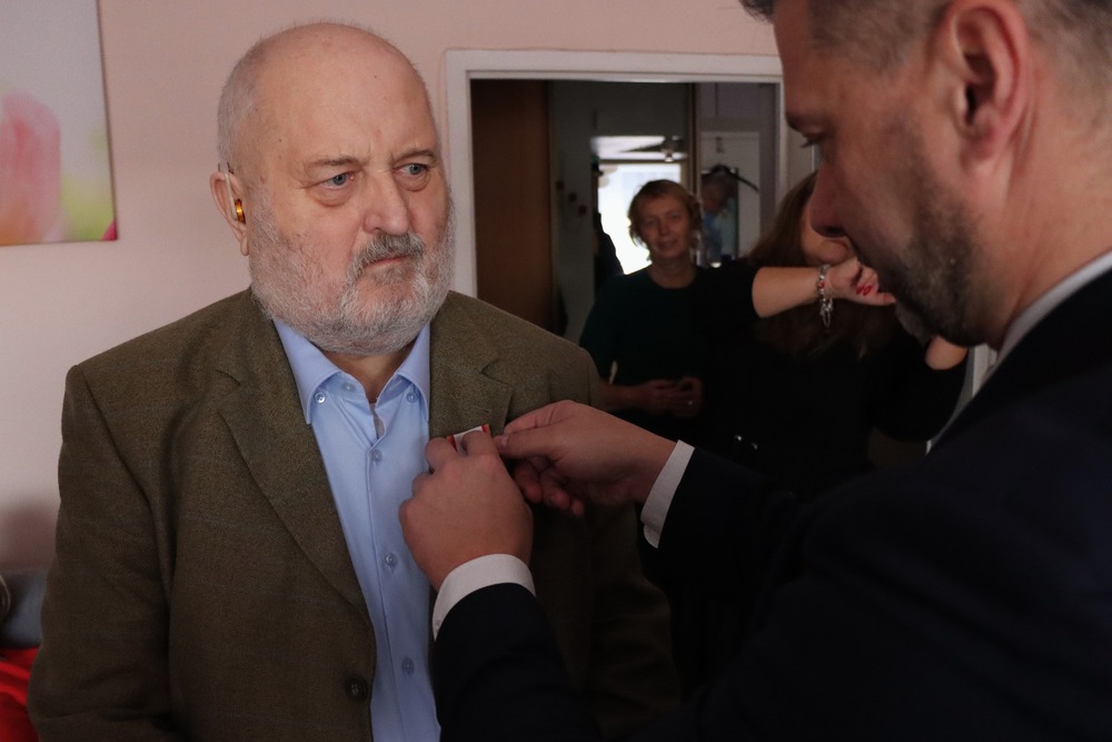 Wręczenie Krzyża Wolności i Solidarności Wojciechowi Dworusze