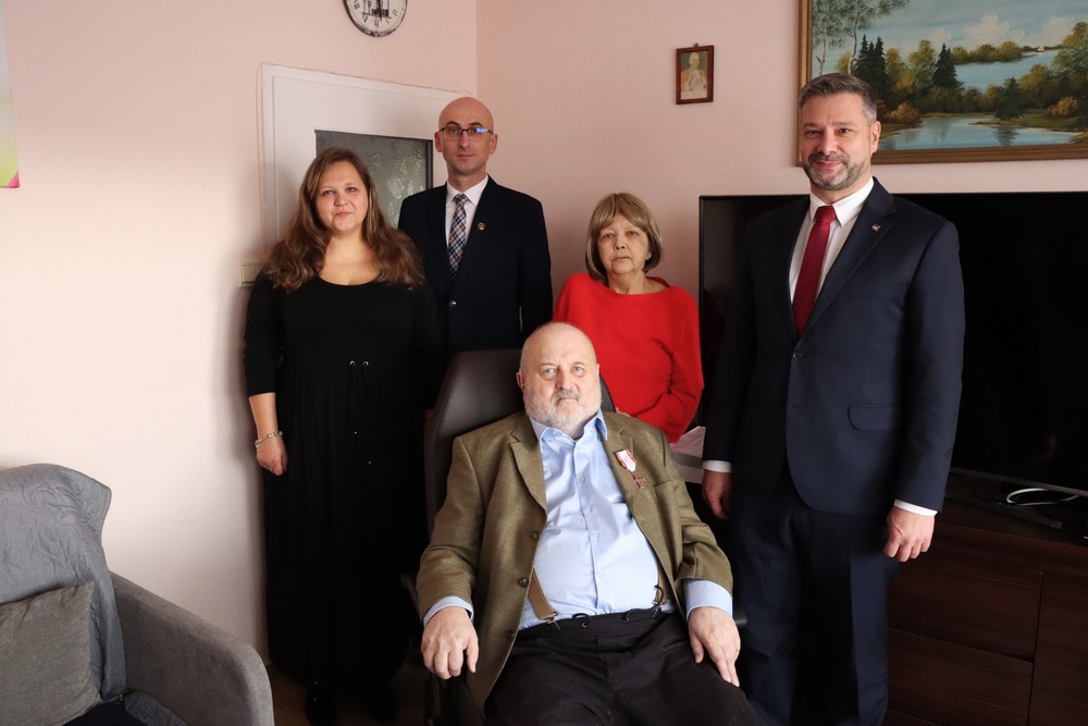 Wręczenie Krzyża Wolności i Solidarności Wojciechowi Dworusze