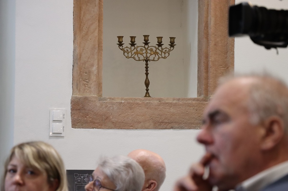 Wykład i dyskusja - Międzynarodowy Dzień Pamięci o Ofiarach Holokaustu – Chęciny, 27 stycznia 2025