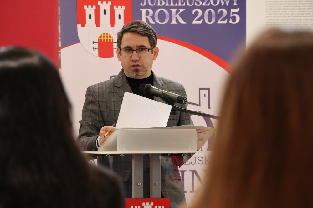 Wykład i dyskusja - Międzynarodowy Dzień Pamięci o Ofiarach Holokaustu – Chęciny, 27 stycznia 2025