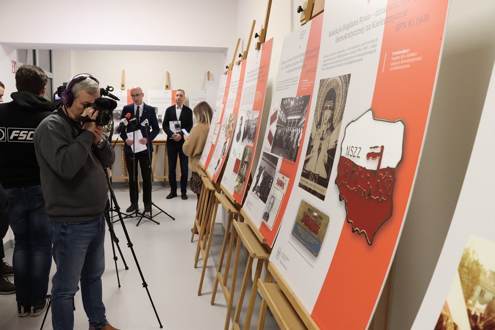 W sandomierskiej bibliotece rozpoczęliśmy projekt „Wtorki z historią najnowszą”