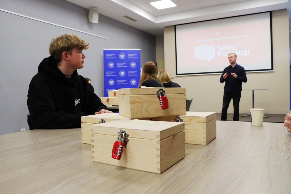 Kolejne zajęcia w projekcie „Silni Polską!”. Fot. Dariusz Skrzyniarz (IPN)