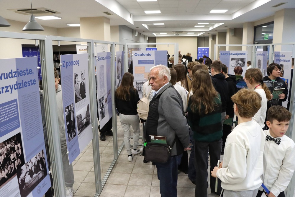 Wernisaż wystawy o Irenie Sendlerowej - Kielce, 24 marca 2025. Fot. Dariusz Skrzyniarz (IPN)