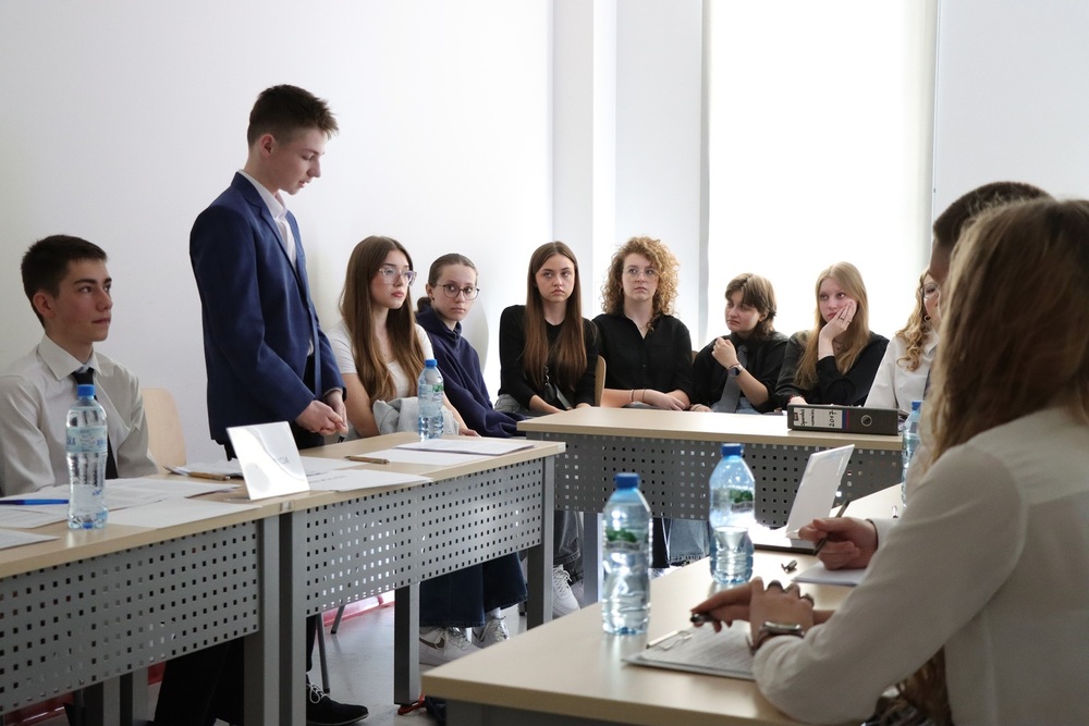 X regionalny Turniej Debat Historycznych w Kielcach. Fot. Dariusz Skrzyniarz (IPN)