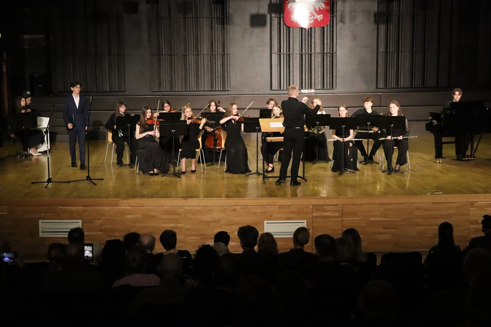 „»Tatuś Wasz jest w Rosji…«. Koncert w hołdzie Ofiarom Zbrodni Katyńskiej”. Fot. Dariusz Skrzyniarz (IPN Kielce)