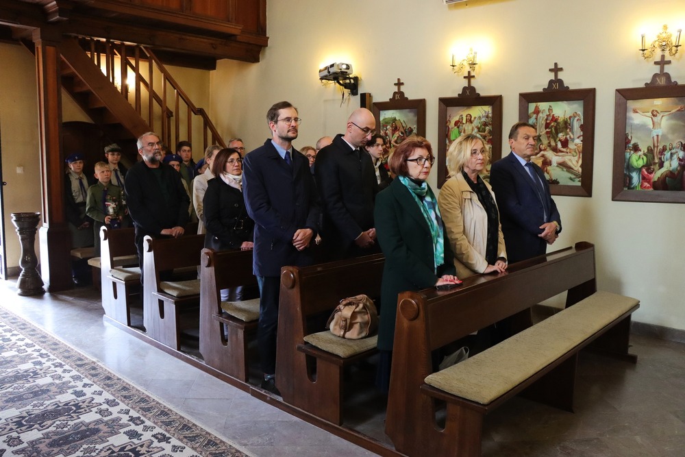 Poświęcenie nowego nagrobka ofiary niemieckiej zbrodni - Bodzentyn, 7 maja 2025. Fot. Dariusz Skrzyniarz (IPN Kielce)