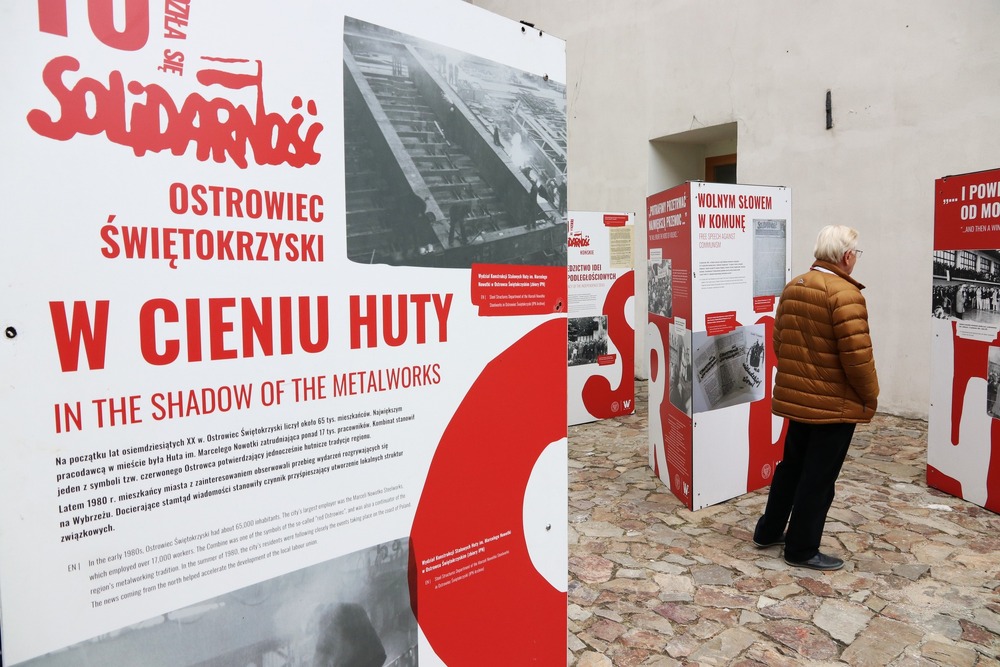 Wystawa „TU rodziła się Solidarność” na Świętym Krzyżu. Fot. Dariusz Skrzyniarz (IPN Kielce)