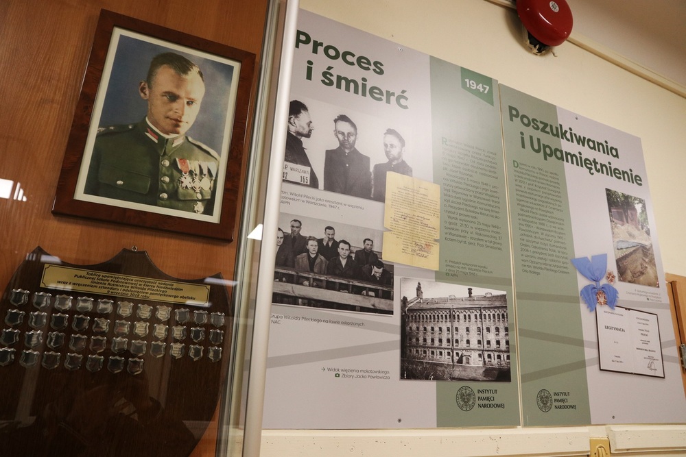 Znicze pamięci w 77. rocznicę śmierci rtm. Witolda Pileckiego – 25 maja 2025. Fot. Dariusz Skrzyniarz (IPN Kielce)