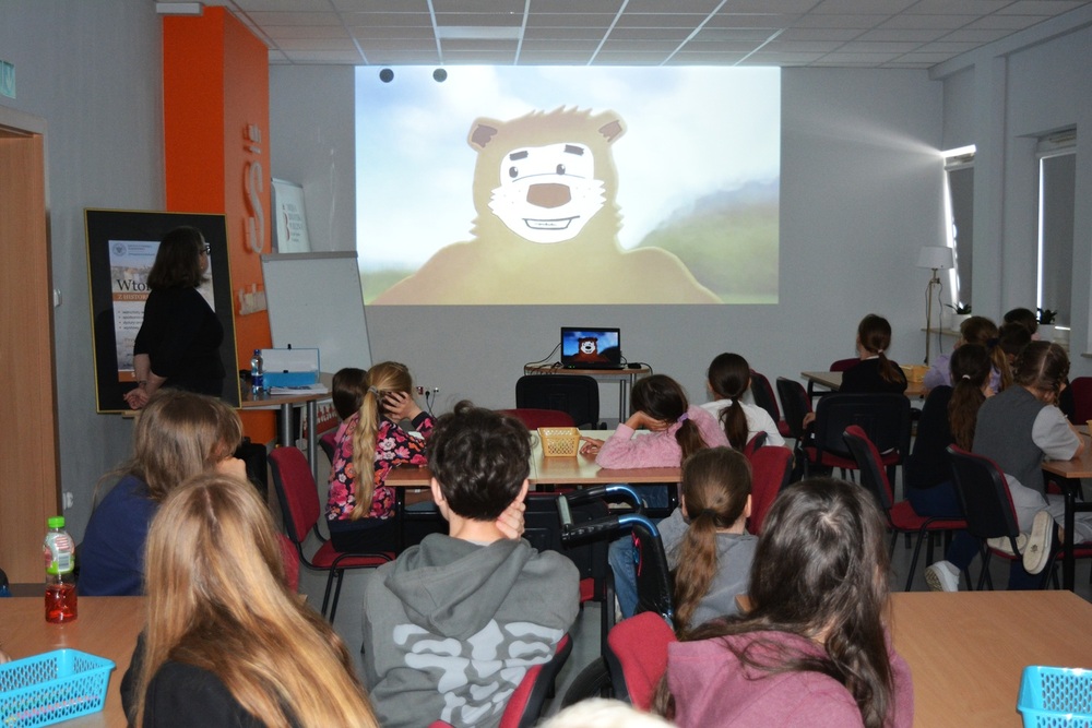 Majowy „Wtorek z historią najnowszą” w sandomierskiej bibliotece. Fot. IPN Kielce