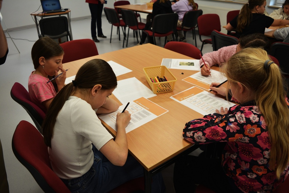 Majowy „Wtorek z historią najnowszą” w sandomierskiej bibliotece. Fot. IPN Kielce