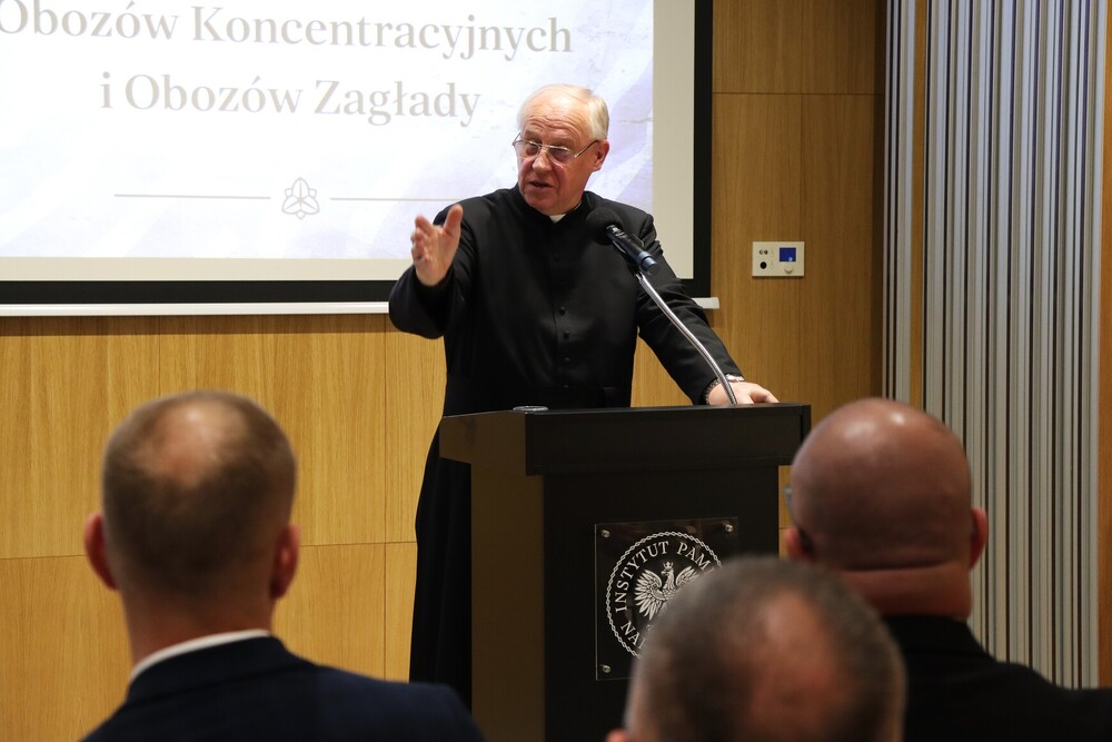 Przekazanie listów napisanych przez więźnia KL Auschwitz i KL Dachau – Kielce, 13 czerwca 2025. Fot. Dariusz Skrzyniarz (IPN Kielce)