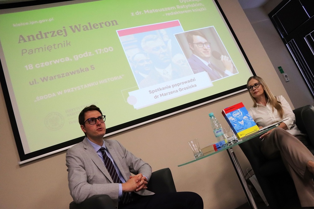 „Środa w Przystanku Historia”: spotkanie z dr. Mateuszem Ratyńskim. Fot. Dariusz Skrzyniarz (IPN Kielce)