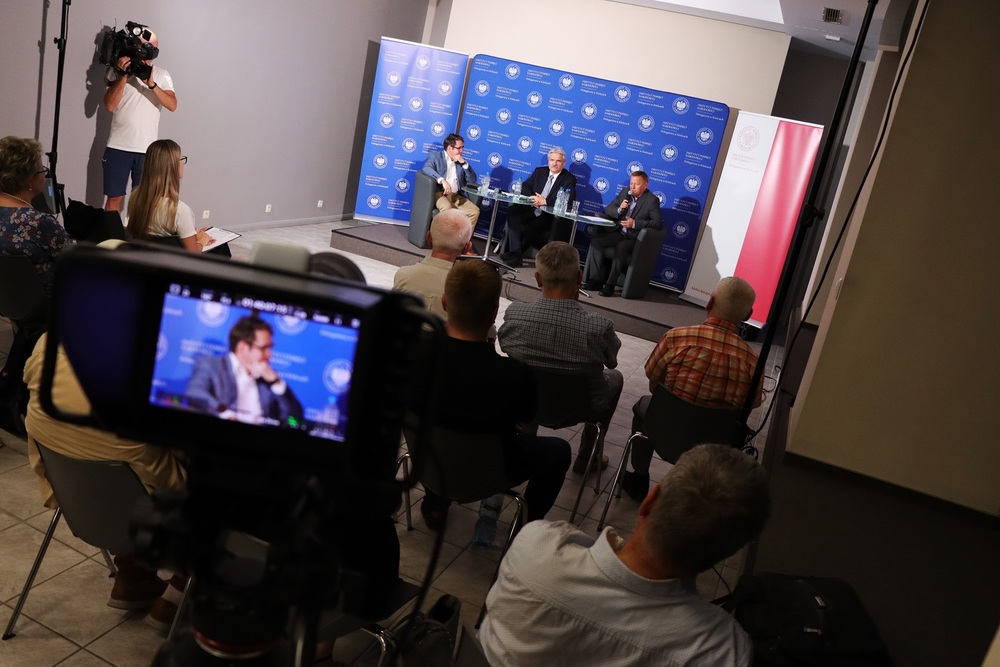 Debata o wpływie niemieckiej okupacji na relacje polsko-żydowskie. Fot. Dariusz Skrzyniarz (IPN Kielce)