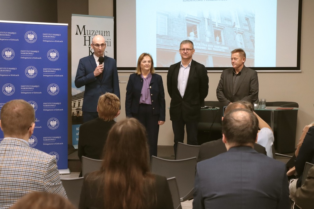 Konferencja: „Kielce 1945–1956 nowe fakty nowe interpretacje. Szkolnictwo i codzienność”. Fot. Dariusz Skrzyniarz (IPN Kielce)