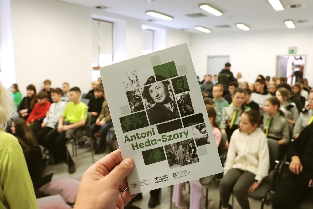 „Spotkanie z Patronem” - spotkanie wokół postaci Antoniego Hedy-Szarego. Fot. Dariusz Skrzyniarz (IPN Kielce)
