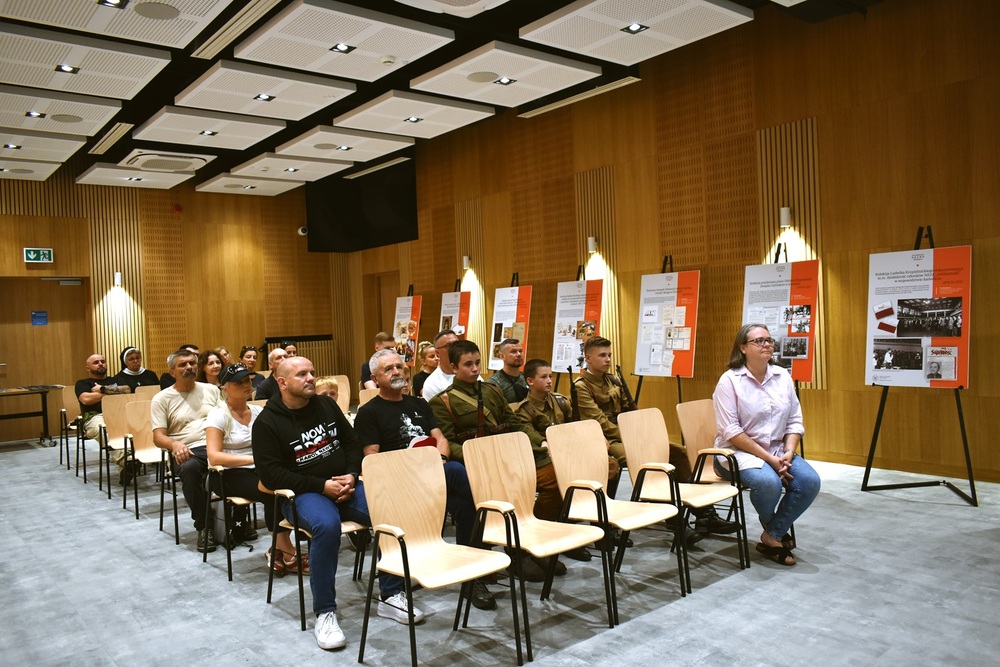 Posłuchali wykładu o bohaterskich harcerzach z Kielc