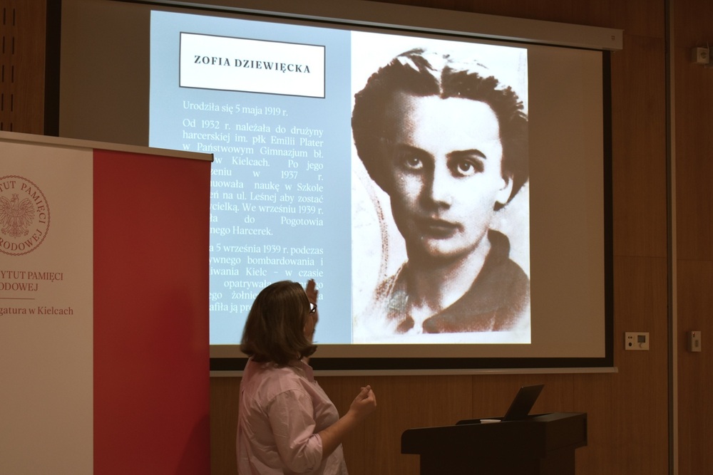 Posłuchali wykładu o bohaterskich harcerzach z Kielc