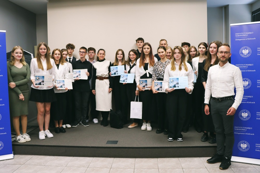 VI konkurs recytatorski „…gdy nad głowami świszczą kule…”. Fot. Jakub Mularczyk (IPN Kielce)