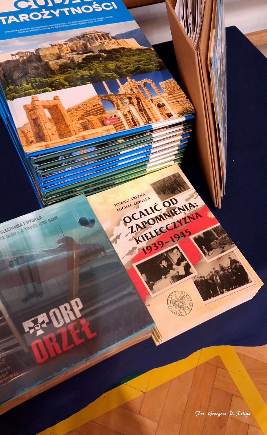 Odsłonięcie muralu Orląt Lwowskich w Ostrowcu Świętokrzyskim. Fot. materiały organizatora