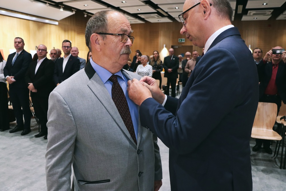 Uroczystość wręczenia Krzyży Wolności i Solidarności – Kielce, 17 października 2025. Fot. Dariusz Skrzyniarz (IPN Kielce)