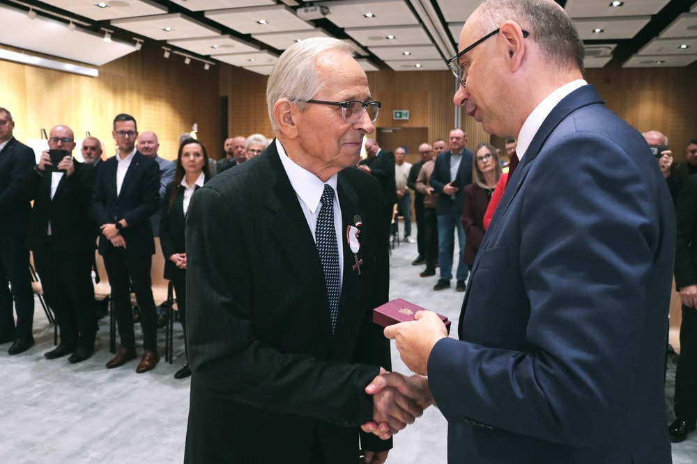 Uroczystość wręczenia Krzyży Wolności i Solidarności – Kielce, 17 października 2025. Fot. Dariusz Skrzyniarz (IPN Kielce)