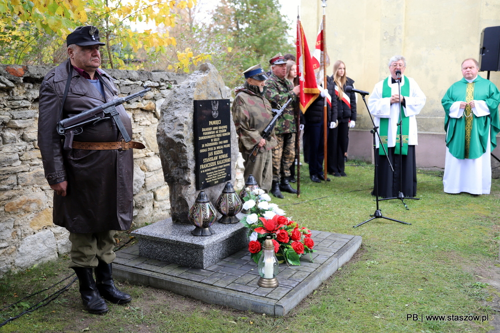 82. rocznica rozstrzelania bohaterskich żołnierzy – Sielec, 19 października 2025. Fot. Urząd Miasta i Gminy w Staszowie