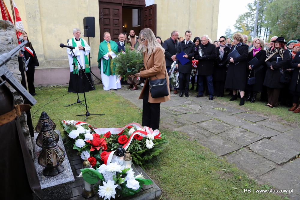 82. rocznica rozstrzelania bohaterskich żołnierzy – Sielec, 19 października 2025. Fot. Urząd Miasta i Gminy w Staszowie