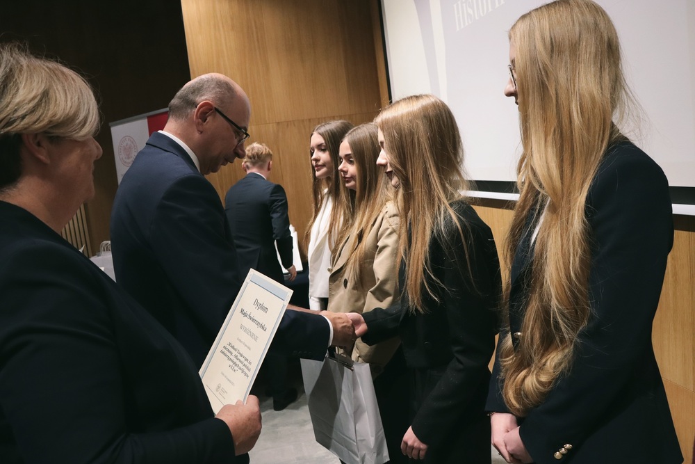 Wyniki konkursu Wielkość Twoja w tym, żeś nieznany. Fot. Dariusz Skrzyniarz (IPN Kielce)
