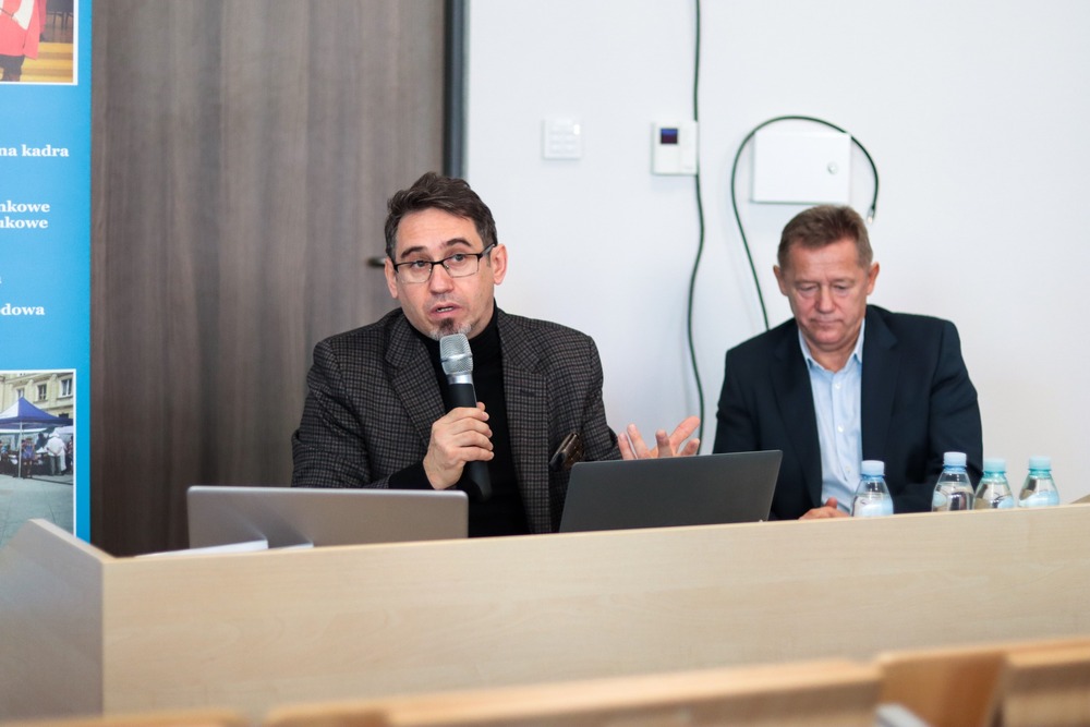 Konferencja naukowa pt. „Wieś polska podczas II wojny światowej – Sprawcy zbrodni na mieszkańcach wsi polskiej 1939–1945”. Fot. Dariusz Skrzyniarz