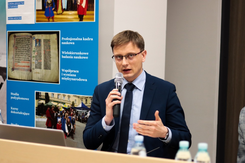 Konferencja naukowa pt. „Wieś polska podczas II wojny światowej – Sprawcy zbrodni na mieszkańcach wsi polskiej 1939–1945”. Fot. Dariusz Skrzyniarz