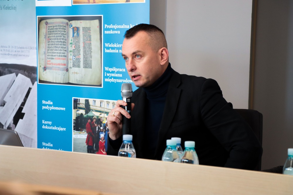 Konferencja naukowa pt. „Wieś polska podczas II wojny światowej – Sprawcy zbrodni na mieszkańcach wsi polskiej 1939–1945”. Fot. Dariusz Skrzyniarz