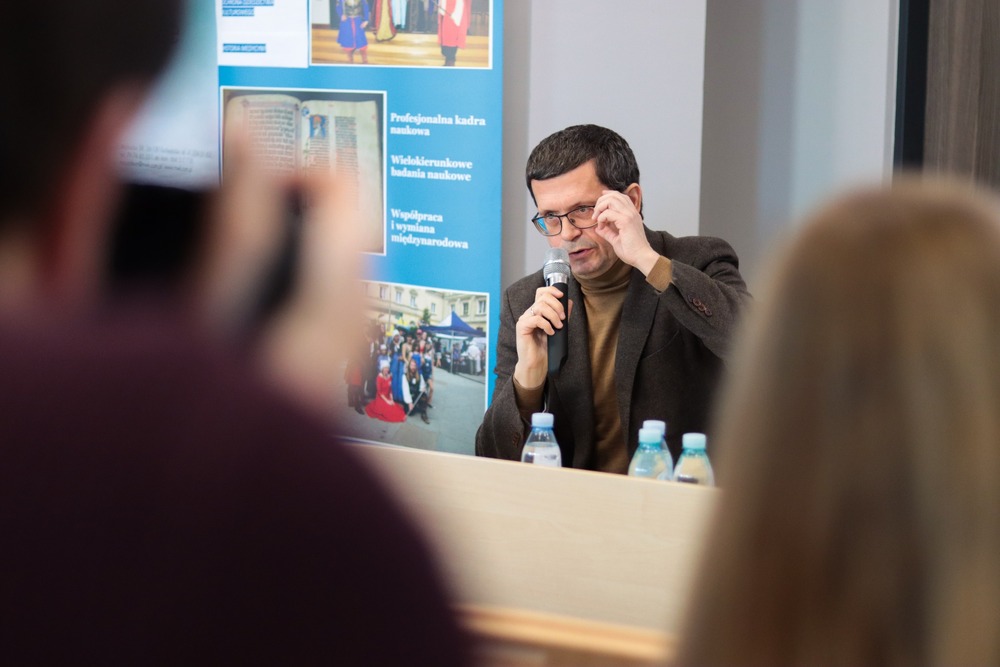 Konferencja naukowa pt. „Wieś polska podczas II wojny światowej – Sprawcy zbrodni na mieszkańcach wsi polskiej 1939–1945”. Fot. Dariusz Skrzyniarz