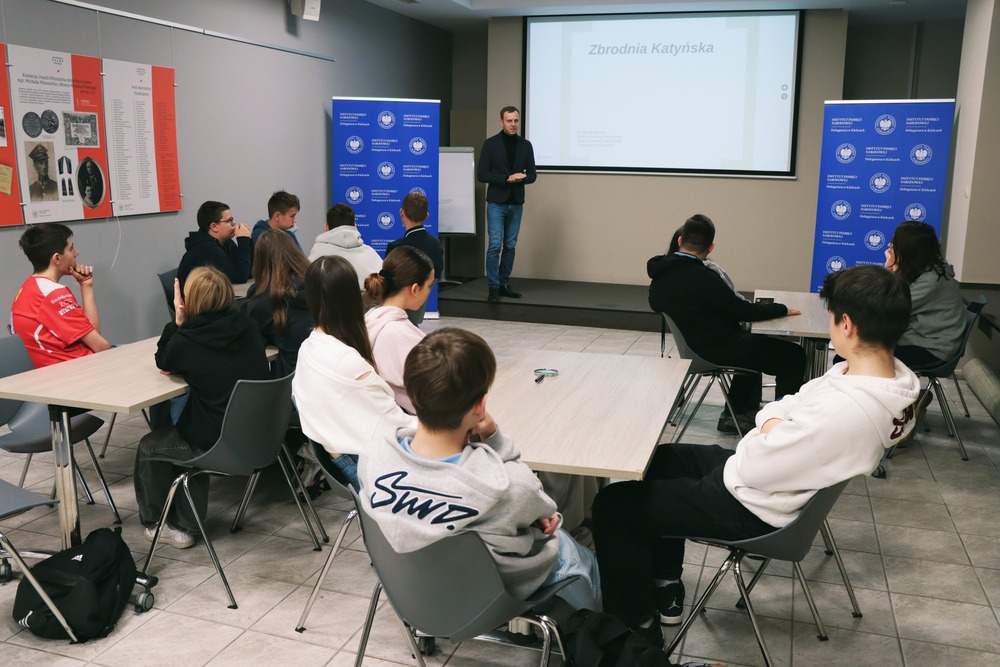 W Kielcach ruszyła druga edycja projektu „Silni Polską”. Fot. Dariusz Skrzyniarz (IPN Kielce)