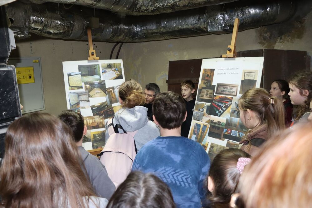 W Delegaturze IPN w Kielcach gościli uczniowie z Zespołu Placówek Oświatowych w Węgleszynie. Fot. Hubert Krężołek