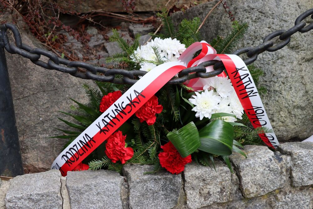 Ulicami Kielc przeszedł Marsz Katyński. Fot. IPN Kielce