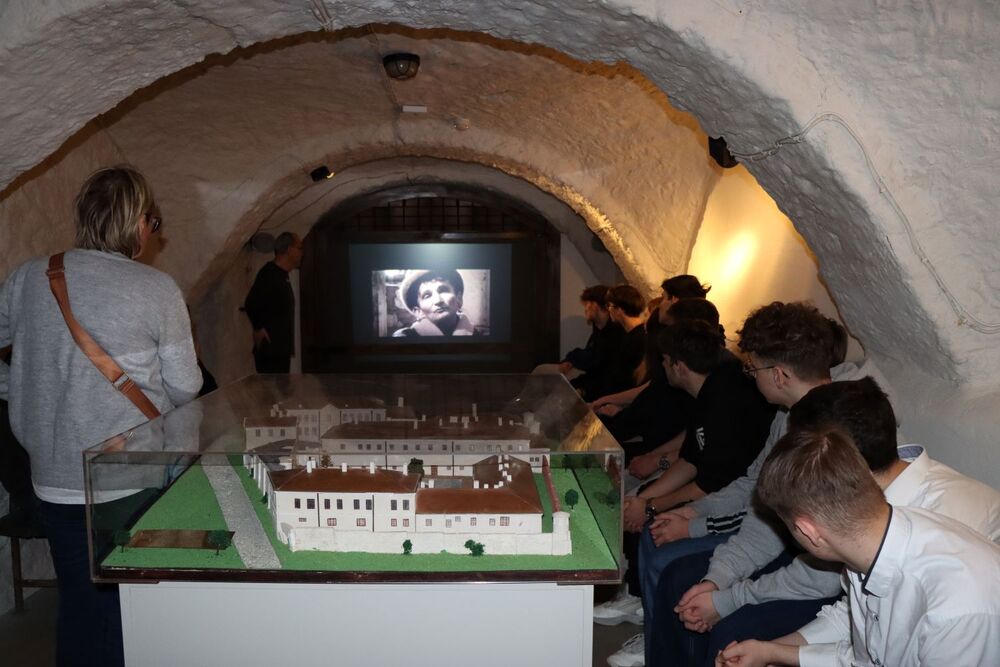 Wizyta młodzieży z Nadarzyna w Kielcach. Fot. Dorota Klusek (IPN)