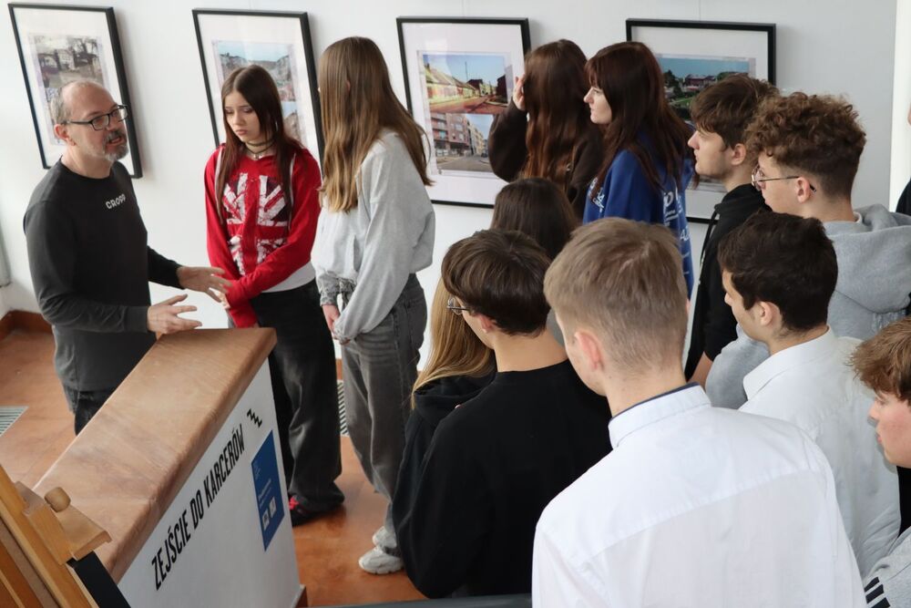 Wizyta młodzieży z Nadarzyna w Kielcach. Fot. Dorota Klusek (IPN)