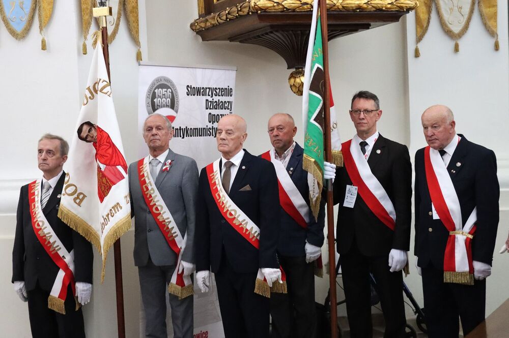 Druga Świętokrzyska Pielgrzymka Działaczy Opozycji Antykomunistycznej na Święty Krzyż. Fot. IPN Kielce