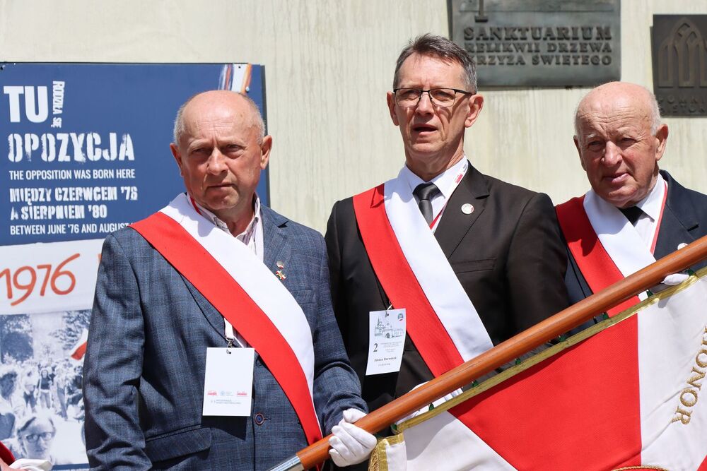 Druga Świętokrzyska Pielgrzymka Działaczy Opozycji Antykomunistycznej na Święty Krzyż. Fot. IPN Kielce