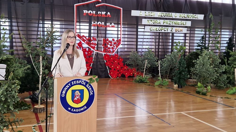 Jubileusz 50-lecia nadania imienia Szkoła Podstawowa im. Batalionów Chłopskich w Łagowie. Fot. Gminny Zespół Szkół w Łagowie