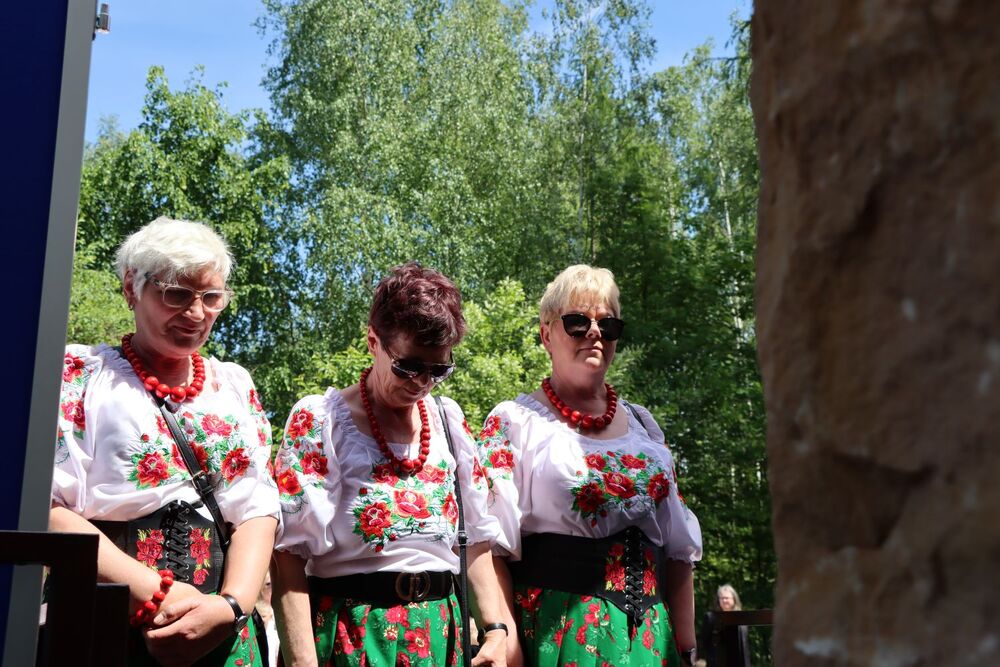 Akcja „Znicze Pamięci” w Szkole Podstawowej w Kierzu Niedźwiedzim. Fot. IPN