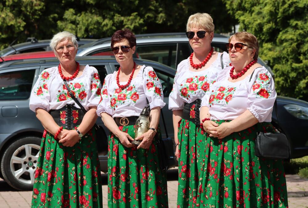 Akcja „Znicze Pamięci” w Szkole Podstawowej w Kierzu Niedźwiedzim. Fot. IPN